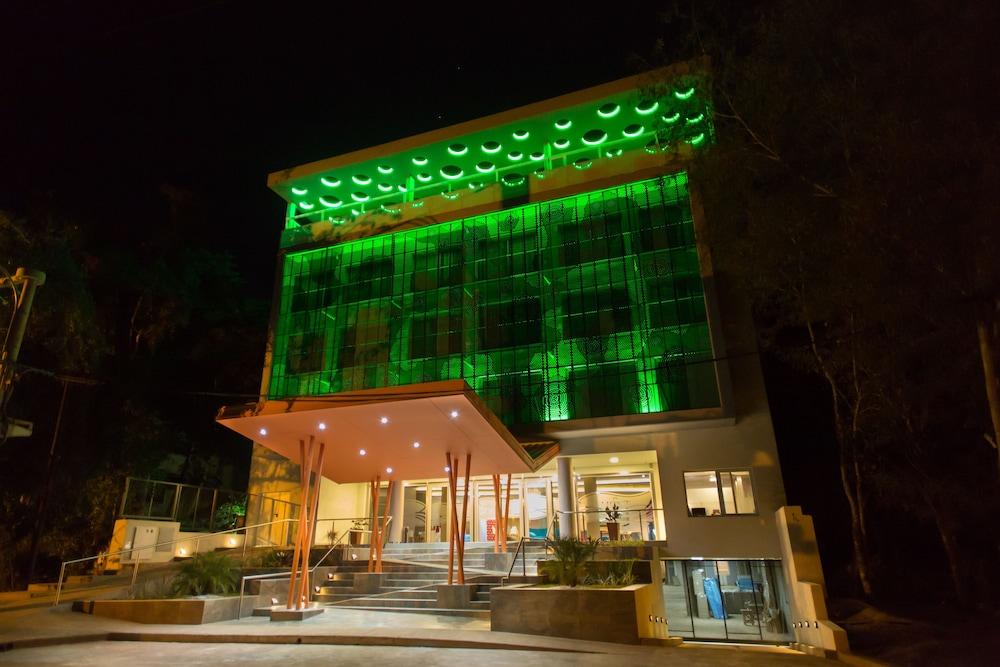 פוארטו איגואסו City Falls Iguazu מראה חיצוני תמונה